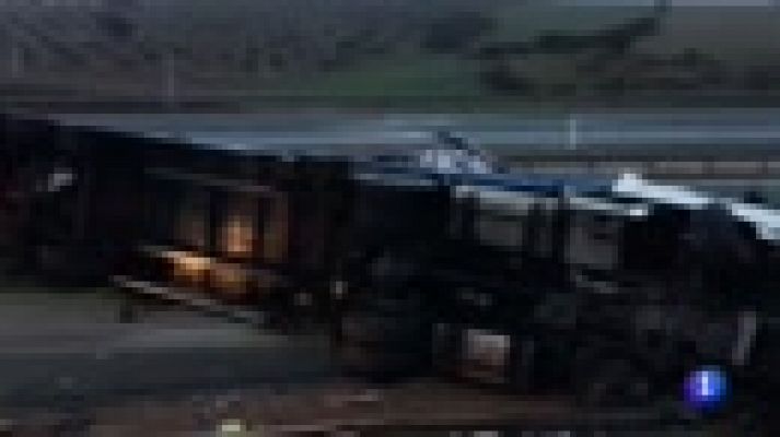 Telediario 1 - Aplazado el Ríos Renovables-Jaén tras el accidente del autobús del equipo zaragozano