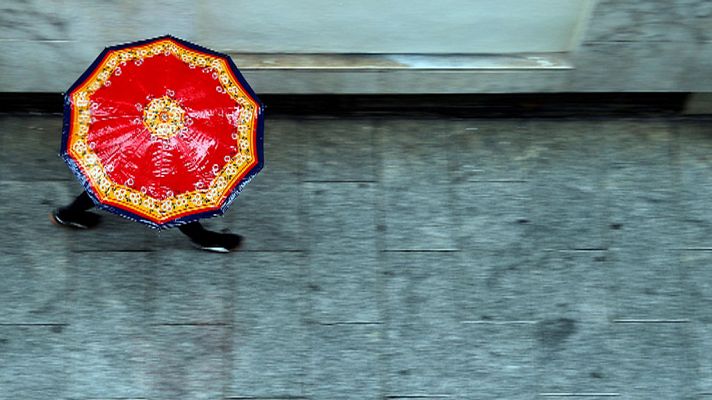 El tiempo - Precipitaciones localmente persistentes y fuertes en zonas del centro y mitad oeste de la Península, y en puntos de las Islas Canarias. Nevadas en el interior del tercio norte de la Península, y Sistemas Central e Ibérico