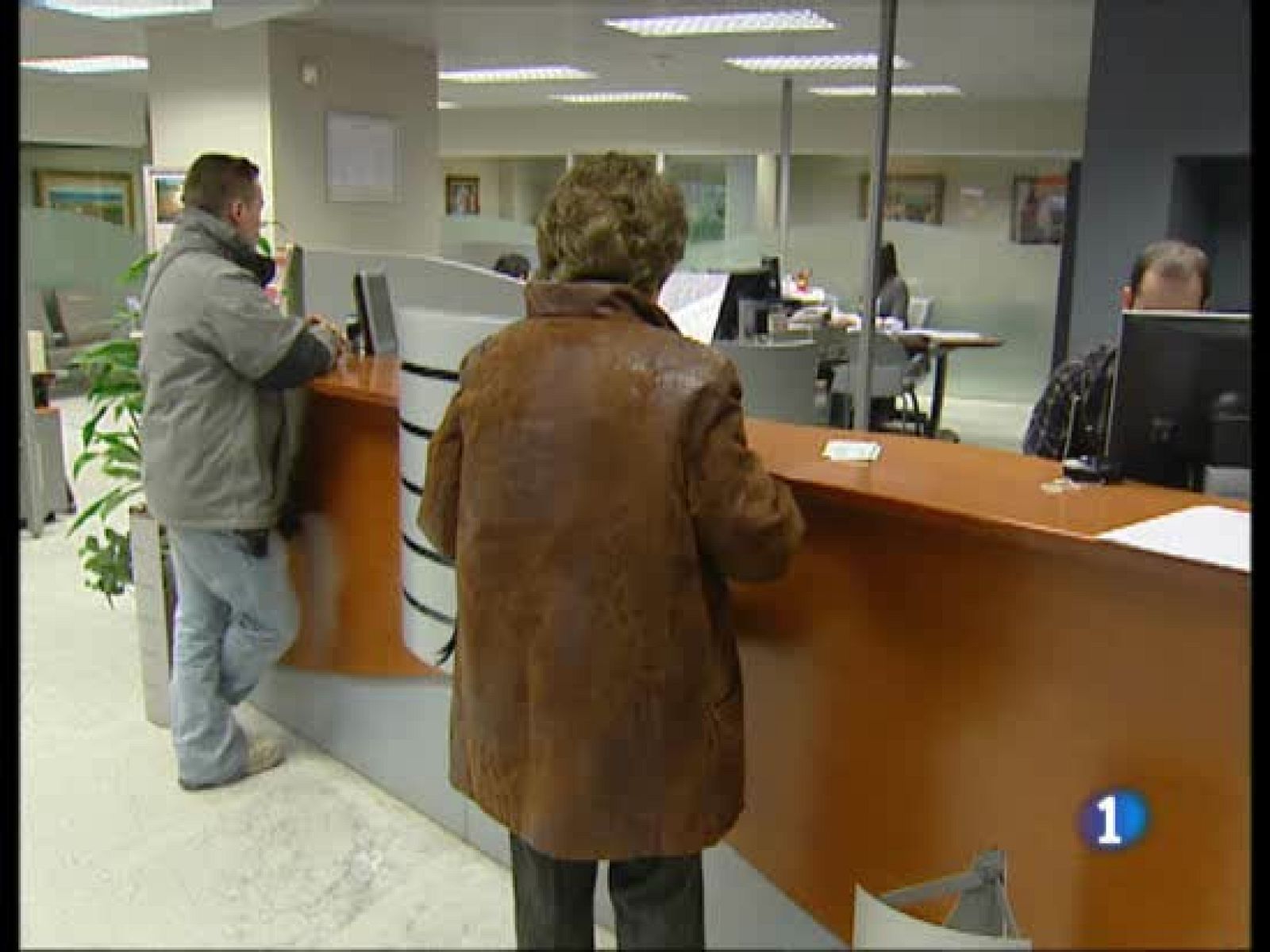 La morosidad de los créditos concedidos por bancos, cajas y cooperativas subió en enero al 3,8% | Ver