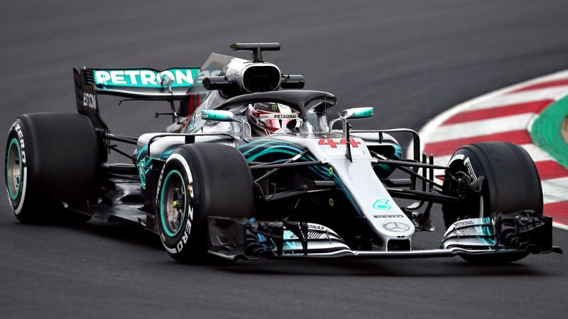 El vigente campeón del mundo, el británico Lewis Hamilton (Mercedes), ha sido el piloto más rápido de la cuarta y última jornada de la primera tanda de entrenamientos de la Fórmula 1, que se han desarrollado en el Circuit de Barcelona, donde McLaren