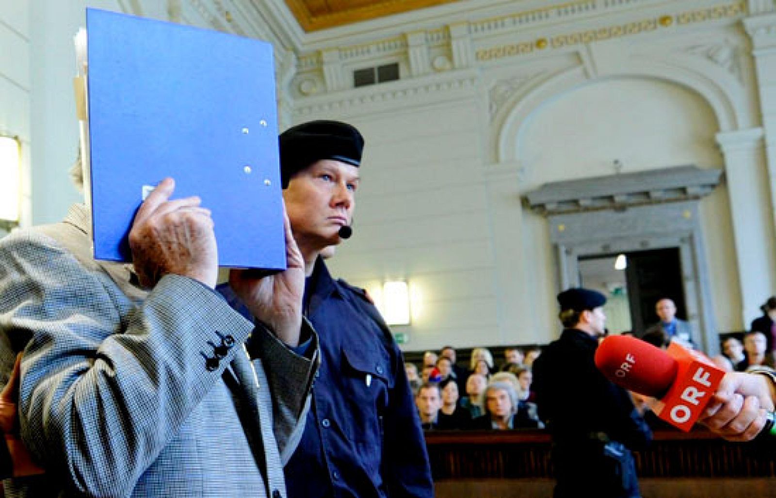 Comienza el juicio al 'monstruo de Amstetten' | Ver