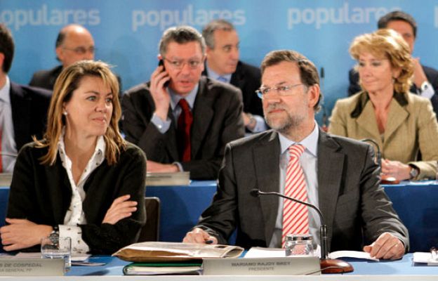 Rajoy tilda de ineficaz al Gobierno