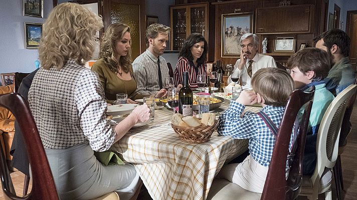 Cuéntame cómo pasó - La familia y otras calamidades