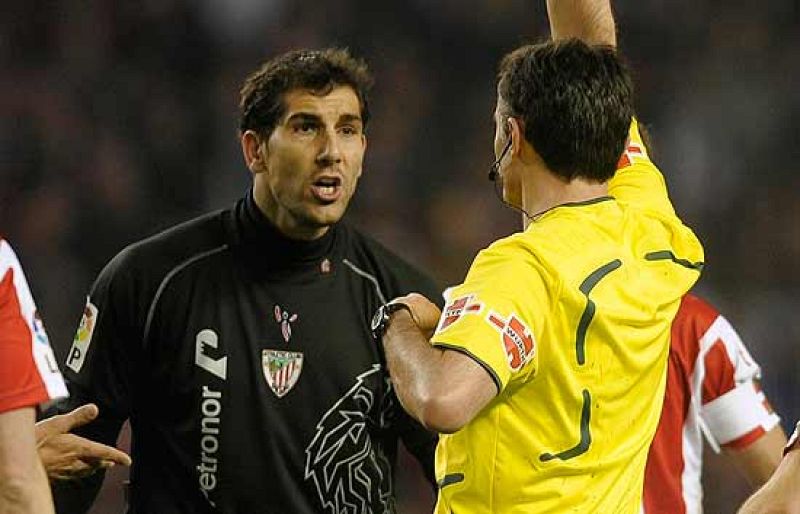  El guardameta del Athletic de Bilbao, Gorka Iraizoz, se ha quejado del arbitraje del encuentro que enfrentó al Athletic contra el Real Madrid.