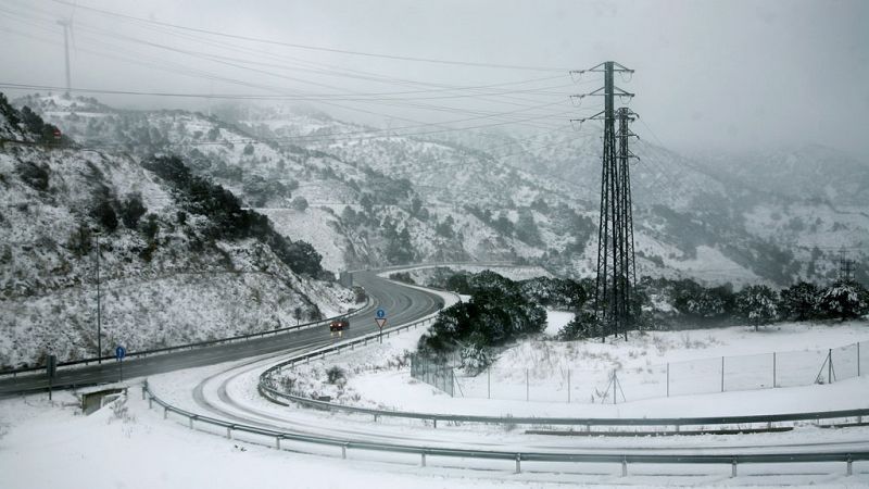 Lluvias generalizadas y nevadas en montañas de la mitad norte