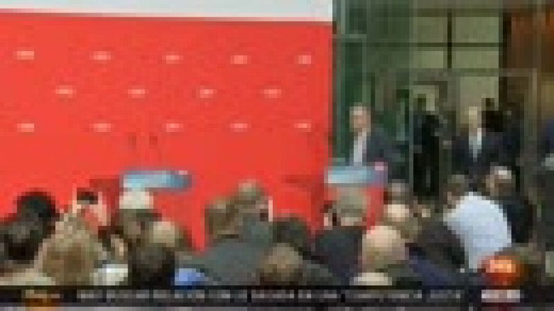 Los militantes del SPD aprueban la gran coalición con la CDU de Angela Merkel