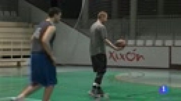 Telediario 1 - El exNBA Robert Swift encuentra en Gijón todo lo que estaba buscando