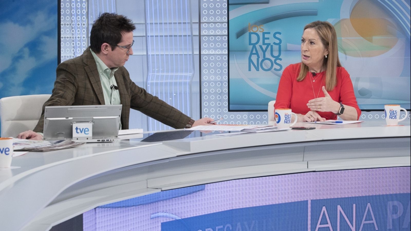 Los desayunos de TVE - Ana Pastor, presidenta del Congreso de los Diputados - ver ahora