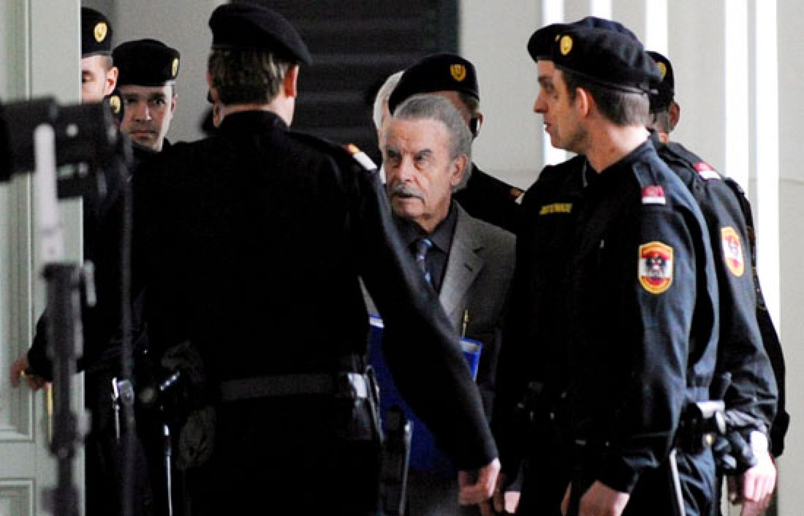 Segundo día de juicio contra el 'monstruo de Amstetten' | Ver