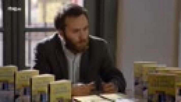 Cuéntame cómo pasó - Carlos y Karina se reencuentran con Julia