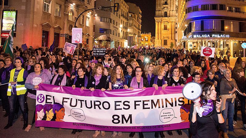 Los políticos celebraron a su modo el Día de la Mujer, pero no todos respaldaron la huelga