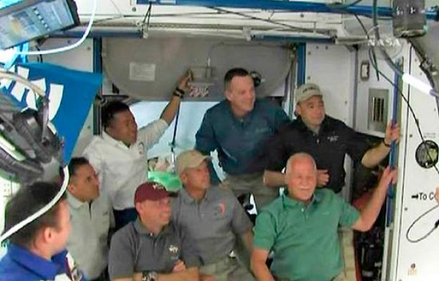 El Discovery llega a la ISS