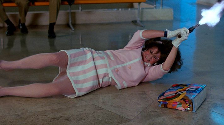 Versión española - Con la pata quebrada