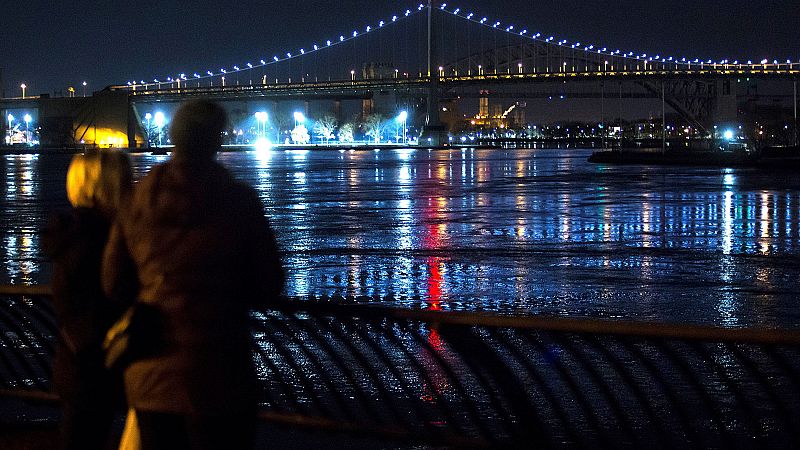 Mueren cinco personas al estrellarse un helicóptero en Nueva York