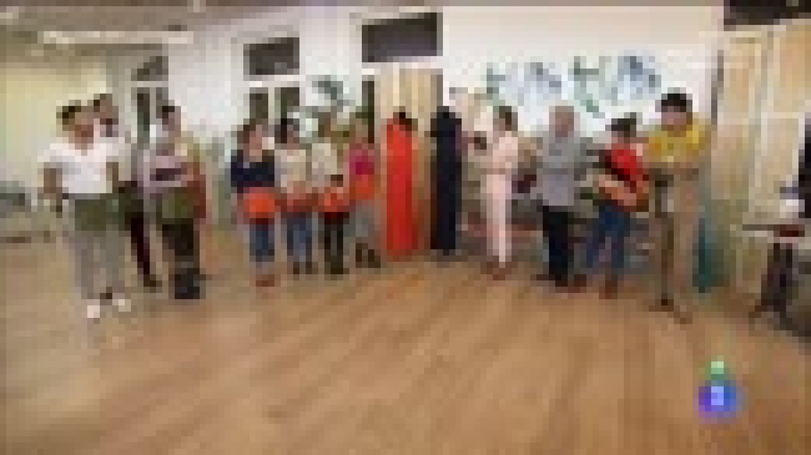 A Mahi le viene grande el papel de jefa de taller