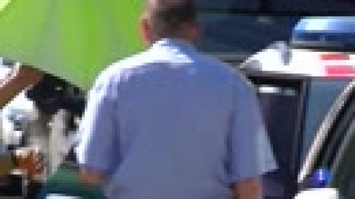 Telediario 1 - Imputan por la muerte de un mantero a dos agentes