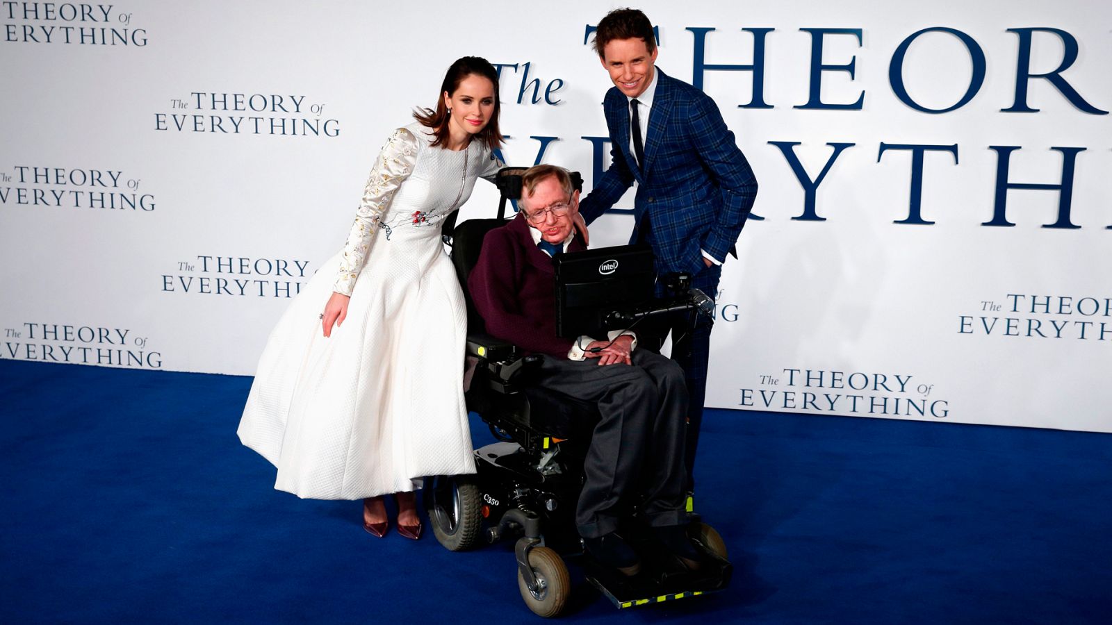 Telediario 1: Hawking, un científico convertido en icono popular | RTVE Play