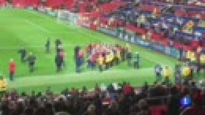 Telediario 1 - Fiesta sevillista en Old Trafford