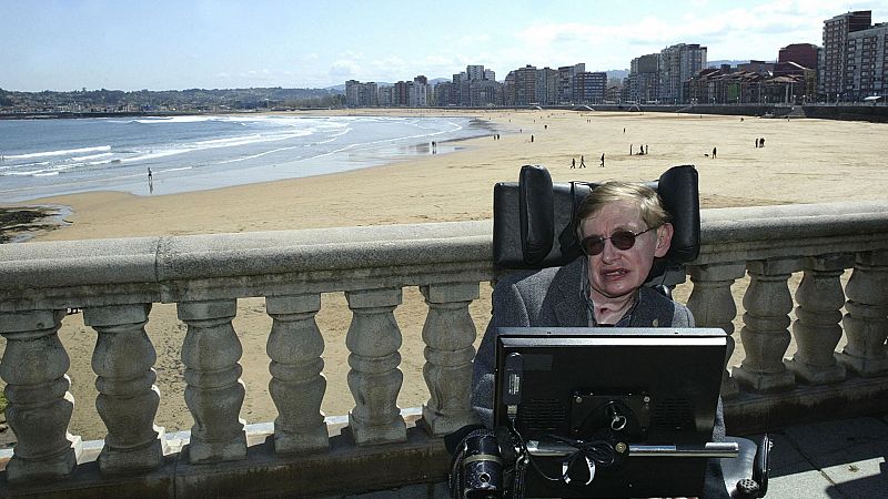 Stephen Hawking: "Ciudadano de Oviedo y Enamorado de Asturias"