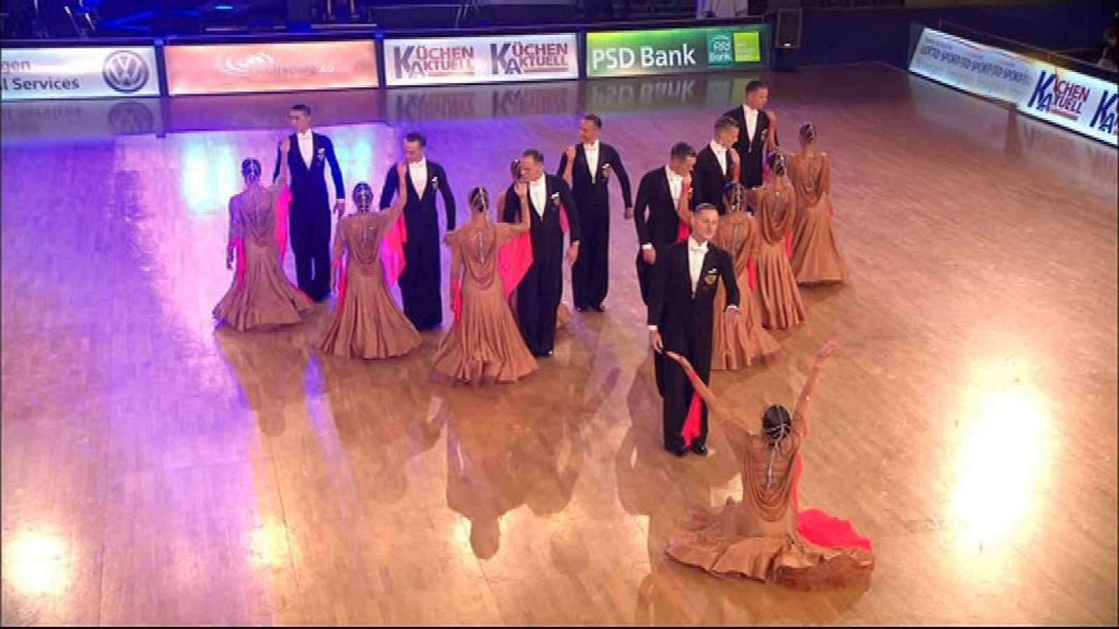 Baile Deportivo - Campeonato del Mundo Baile Formación Standard y Latino