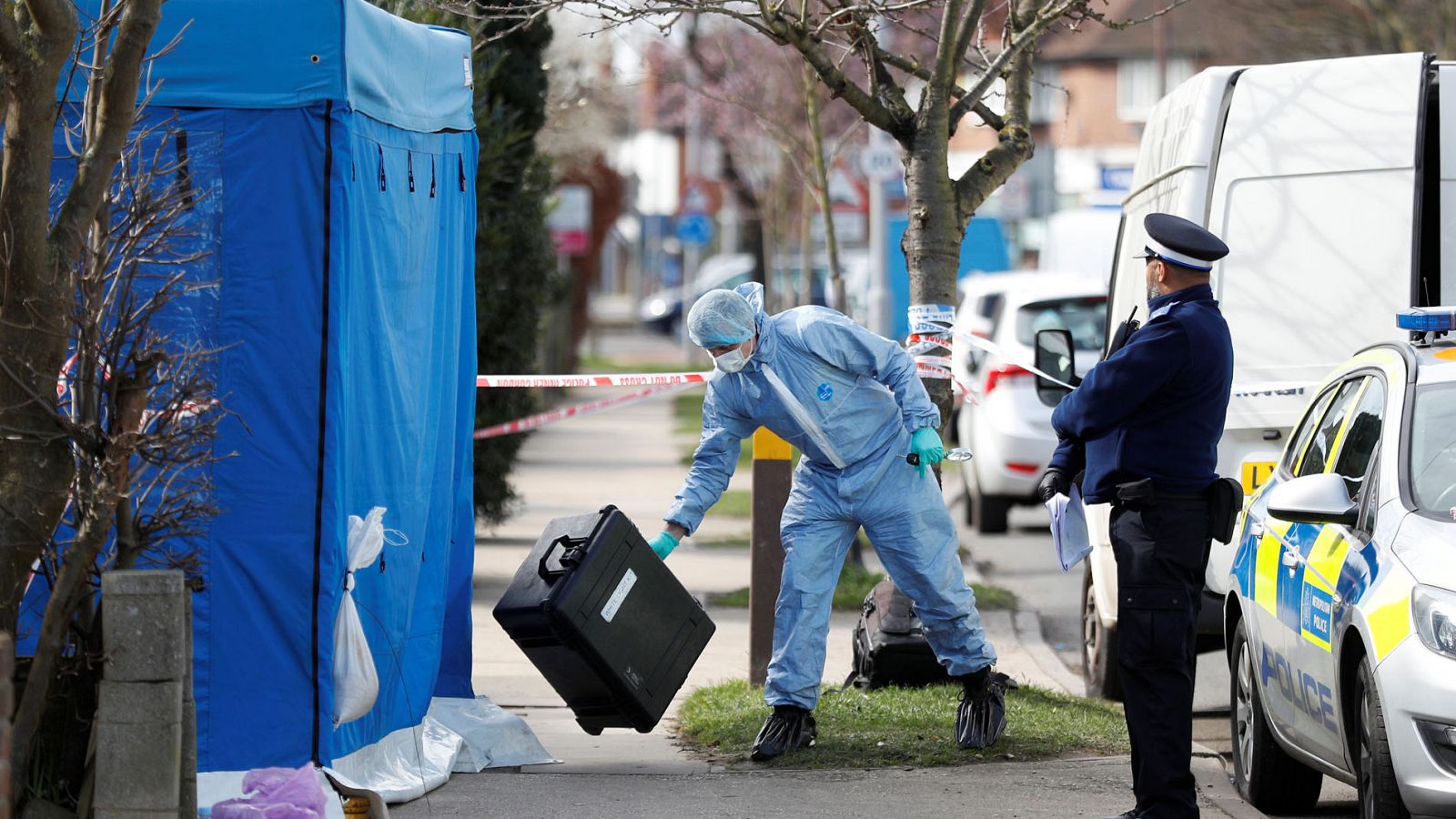 Londres investiga como asesinato la muerte de Glushkov y centra las pesquisas sobre los Skripal en una maleta