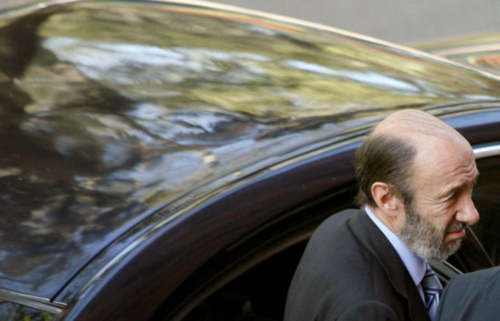 El Ministro del Interior, Alfredo Pérez Rubalcaba, ha declarado que no habrá límites, ni temporales ni económicos, en la búsqueda del cuerpo de Marta del Castillo.