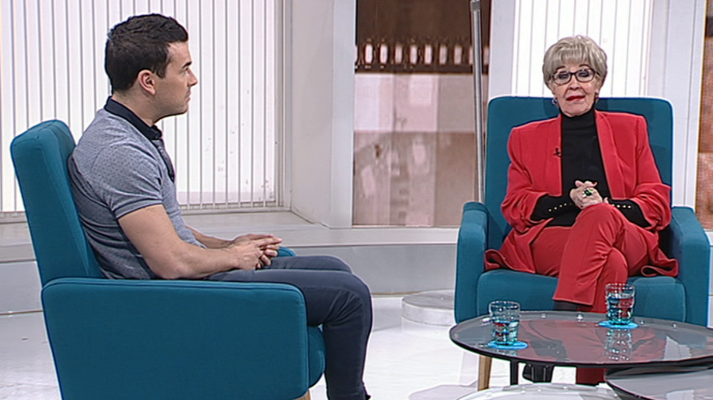 Cine de barrio - Soltera y madre en la vida