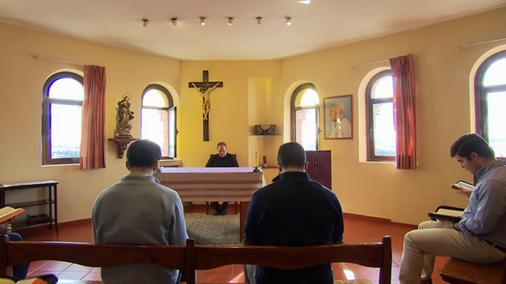 Pueblo de Dios - Cómo se hace un cura