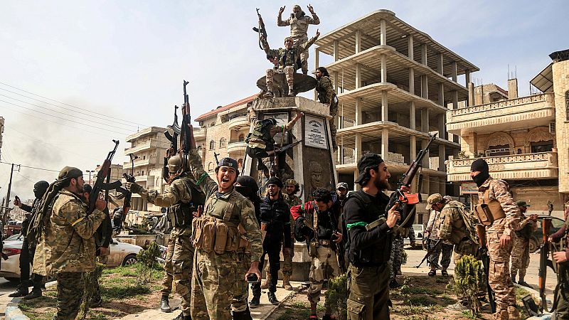 Las tropas turcas toman el control de la ciudad siria de Afrín