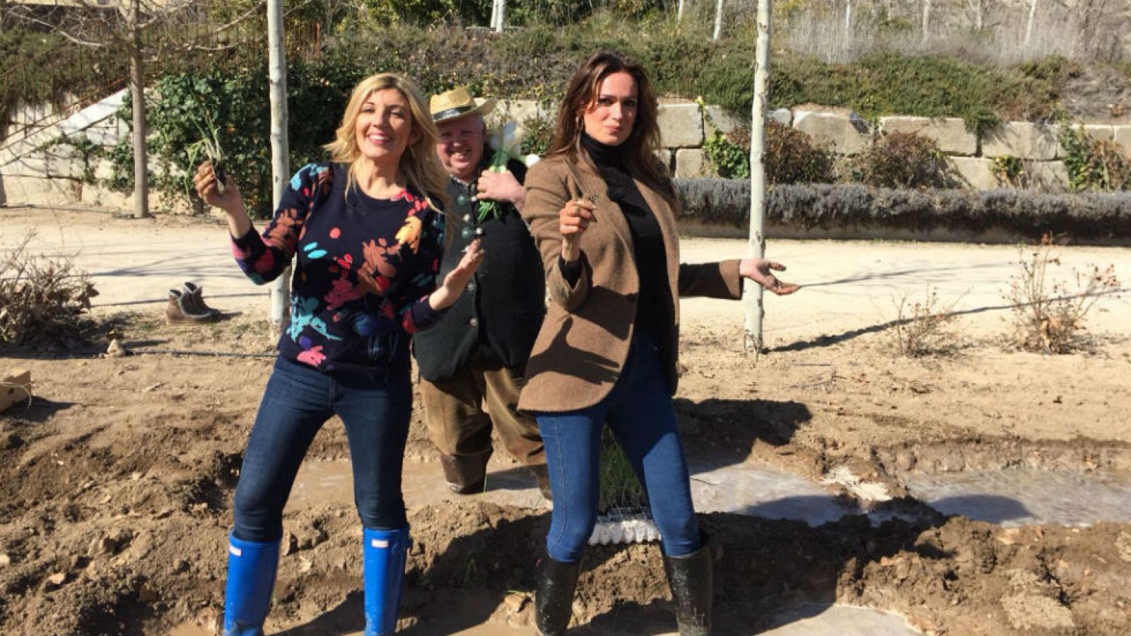 Paseamos con Mar Saura por huerta Carabaña