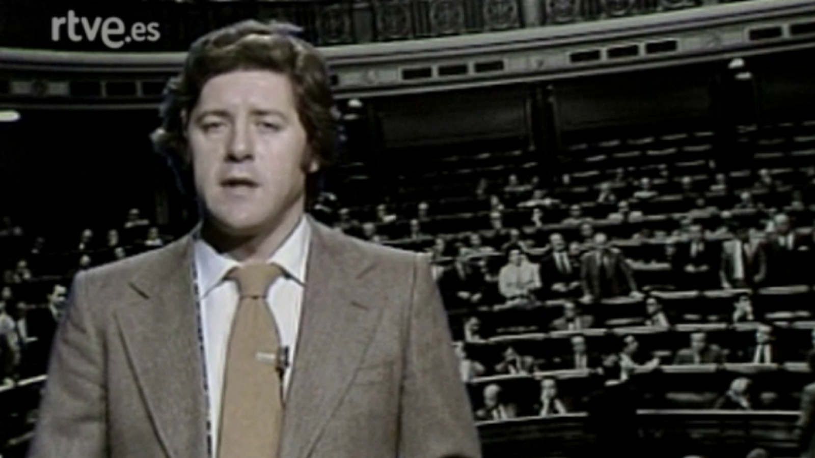 Parlamento - Primer programa con la actual denominación