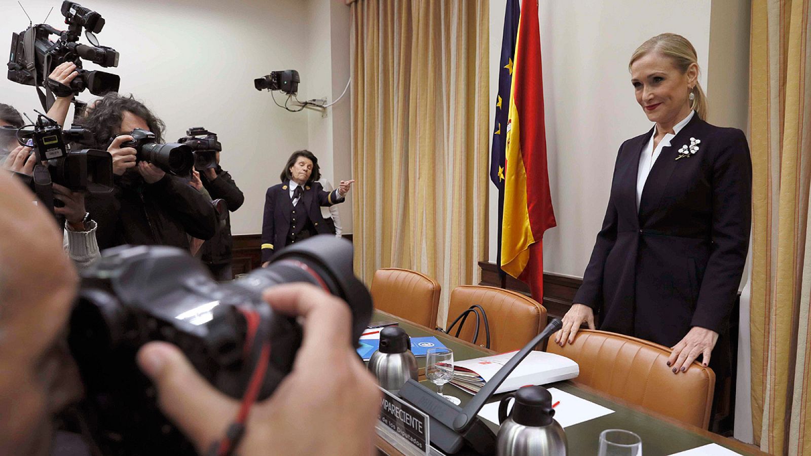 Cifuentes: "Que haya casos de corrupción muy graves no nos convierte en un partido corrupto"