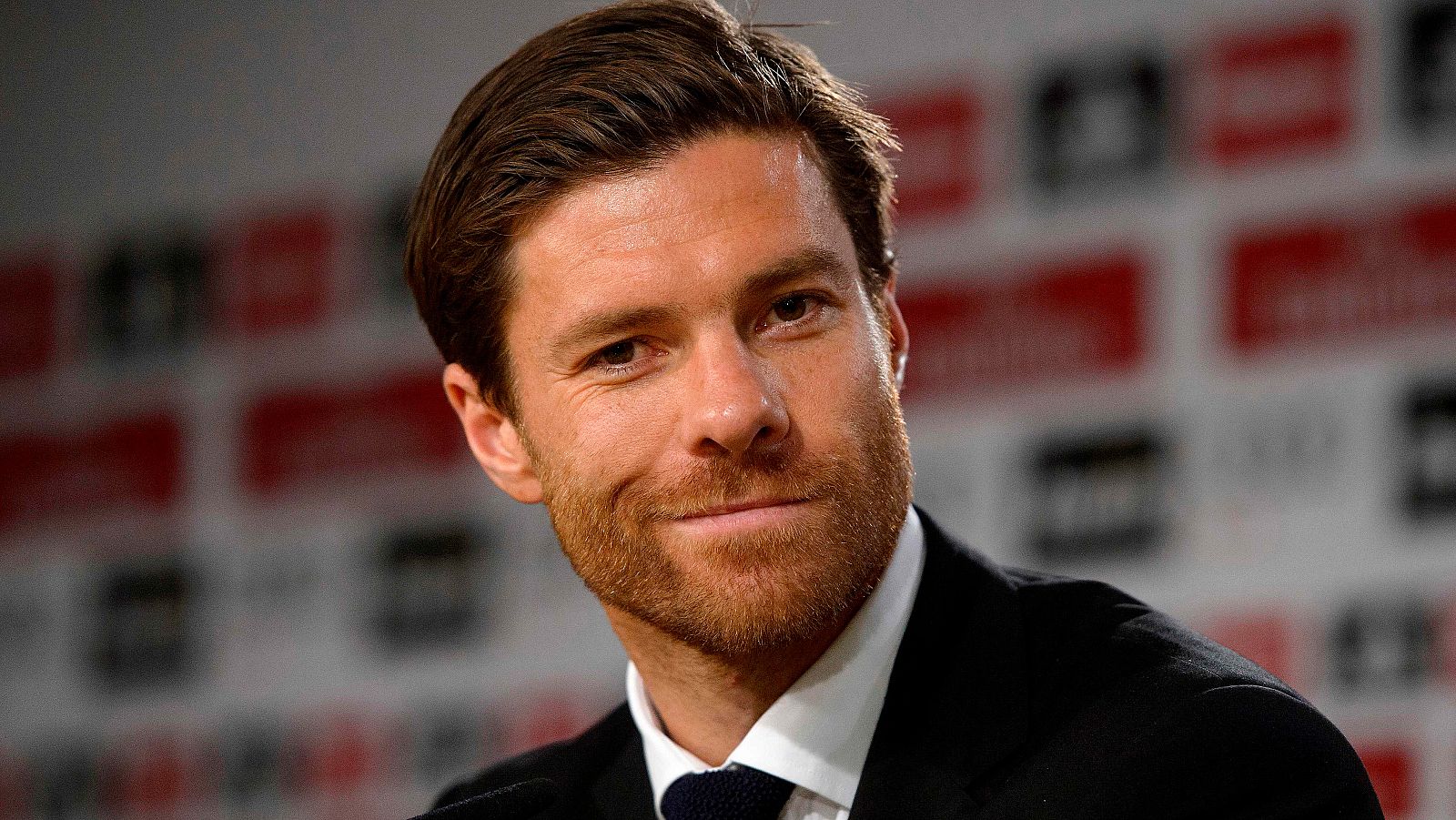La Fiscalía de Madrid pide cinco años de prisión para el exfutbolista Xabi Alonso por defraudar dos millones de euros durante los ejercicios fiscales de 2010, 2011 y 2012.