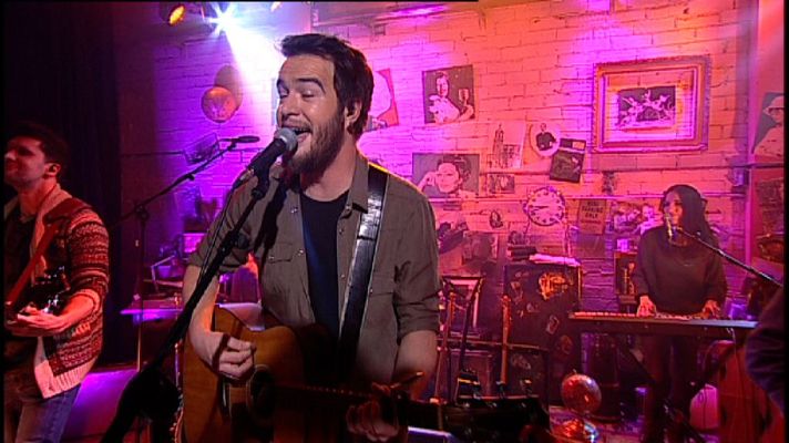 Músics - Exili Elba - Canta: Exili Elba