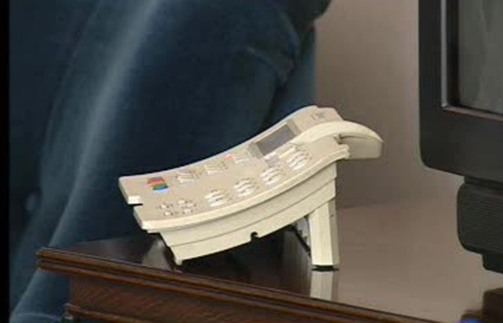 Los jubilados que menos cobran pueden beneficiarse de rebajas en el teléfono | Ver