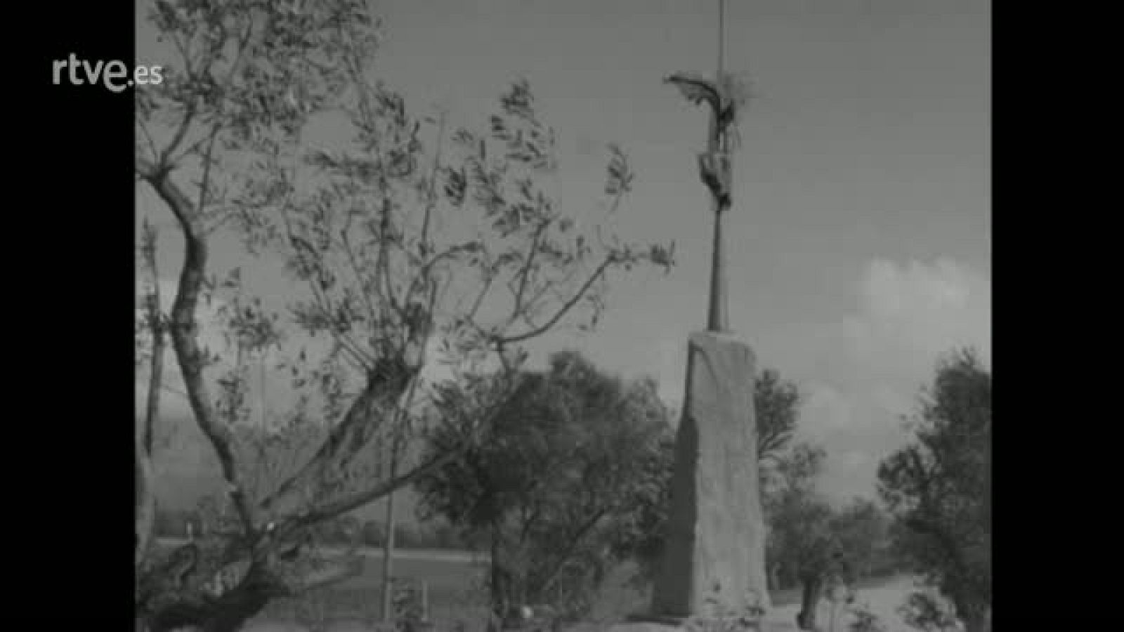  Arxiu - Homenatge a la memòria de Carles Fages de Climent a Figueres