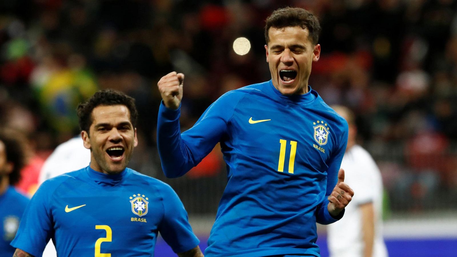 Coutinho hace el segundo de Brasil ante Rusia desde el punto de penalti (0-2) | Ver