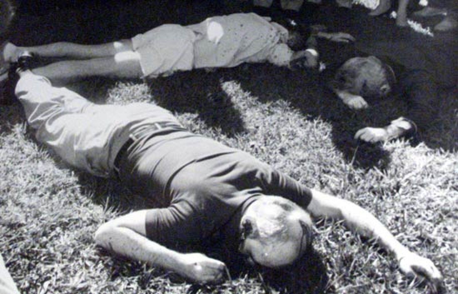 Amenazados de muerte por haber sido testigos del asesinato de Ignacio Ellacuría y otras siete personas | Ver