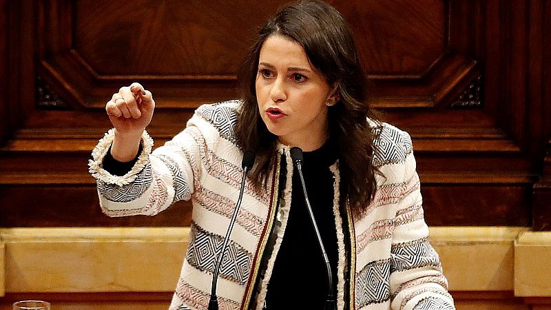 Arrimadas: "Ni Cataluña son ustedes ni España es Rajoy"