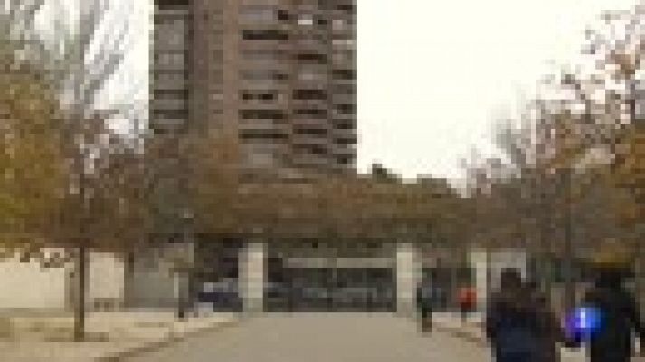 Telediario 1 - La borrasca 'Hugo' deja olas de hasta 14 metros y vientos de hasta 130 kilómetros por hora