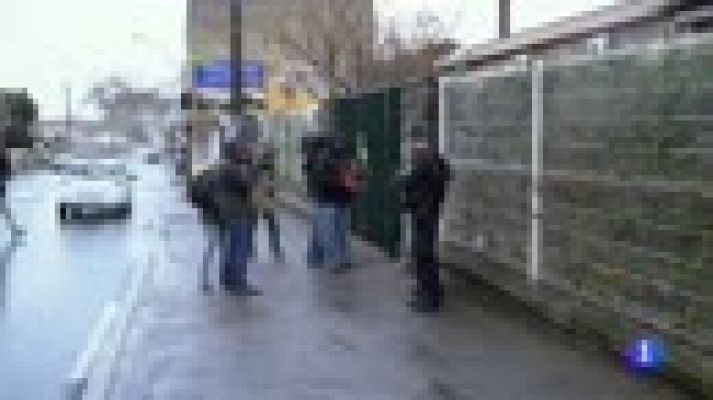 Telediario 1 - Francia rinde homenaje al gendarme que se intercambió por una rehén en el ataque de Trébes