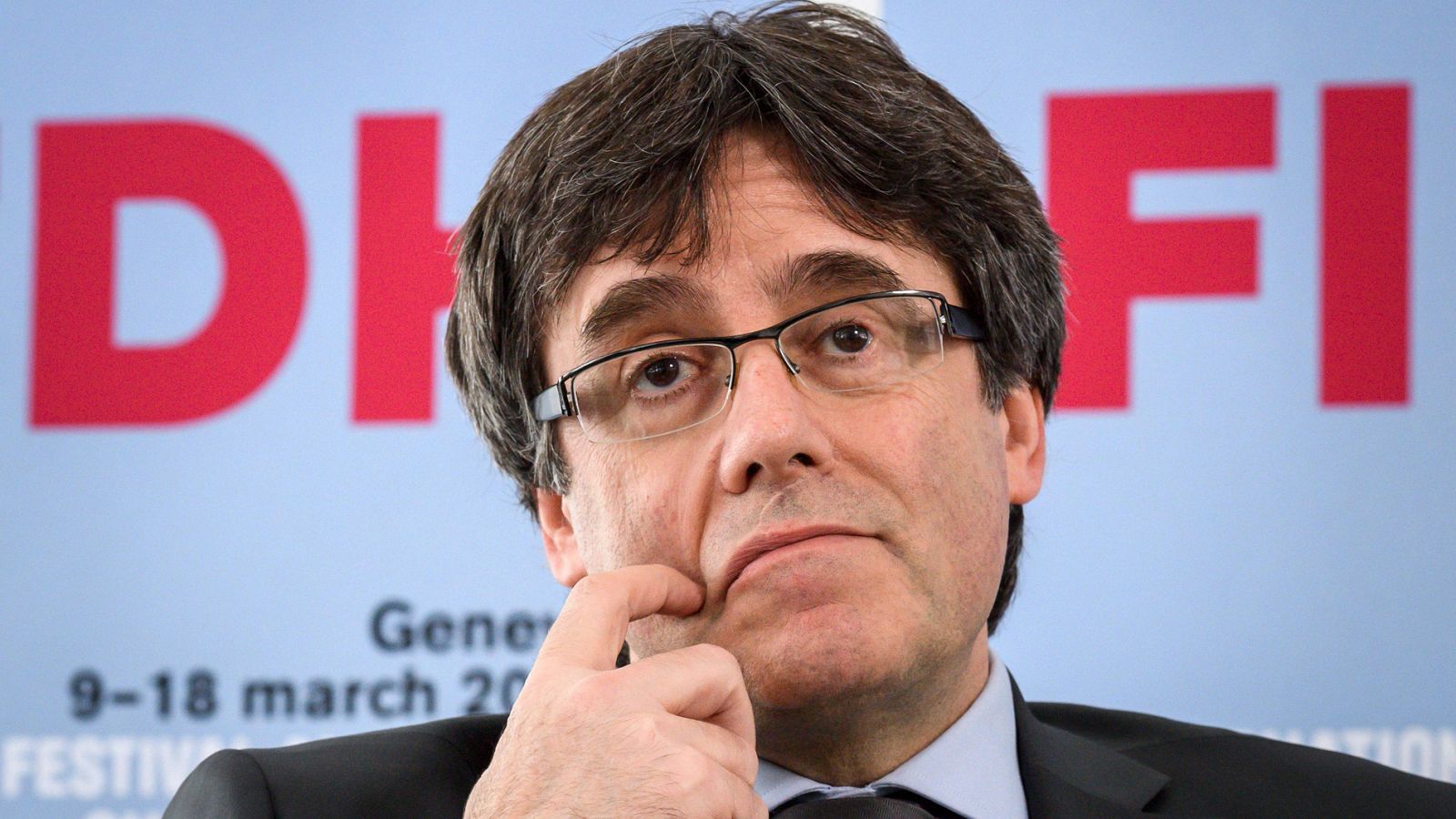 Informativo 24h: La policía alemana retiene a Puigdemont tras cruzar la frontera con Dinamarca | RTVE Play