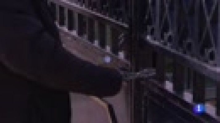 Telediario 1 - Revisan el arbolado de El Retiro