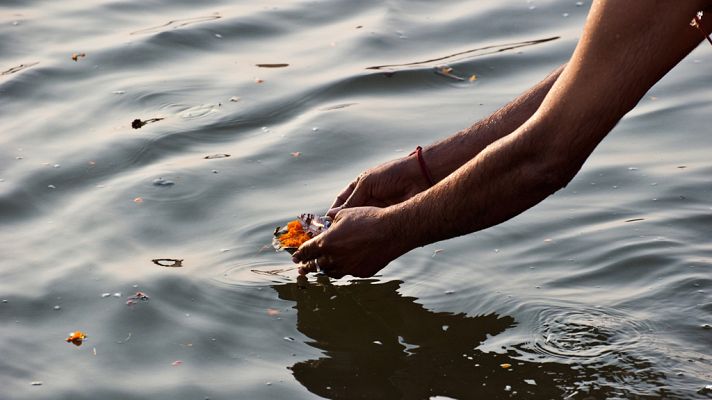 La India oculta: Aguas sagradas