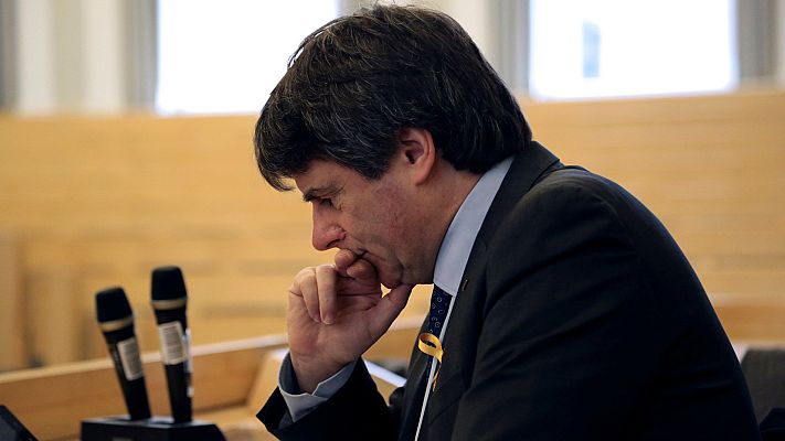 Telediario 1 - El coche de Puigdemont llevaba un localizador en el viaje de vuelta a Bélgica