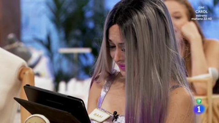 Maestros de la costura - Los mensajes de sus familiares suponen un chute de energía 