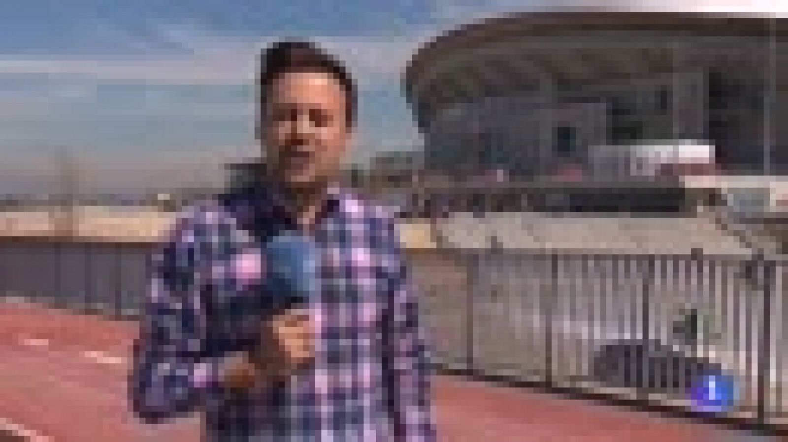 La Asociación del Fútbol Argentino (AFA) recoge en su página web un posible 'once' titular sin el jugador del Barcelona Leo Messi, quien podría perderse por sus molestias en los isquiotibiales y el aductor derecho el amistoso de este martes entre la