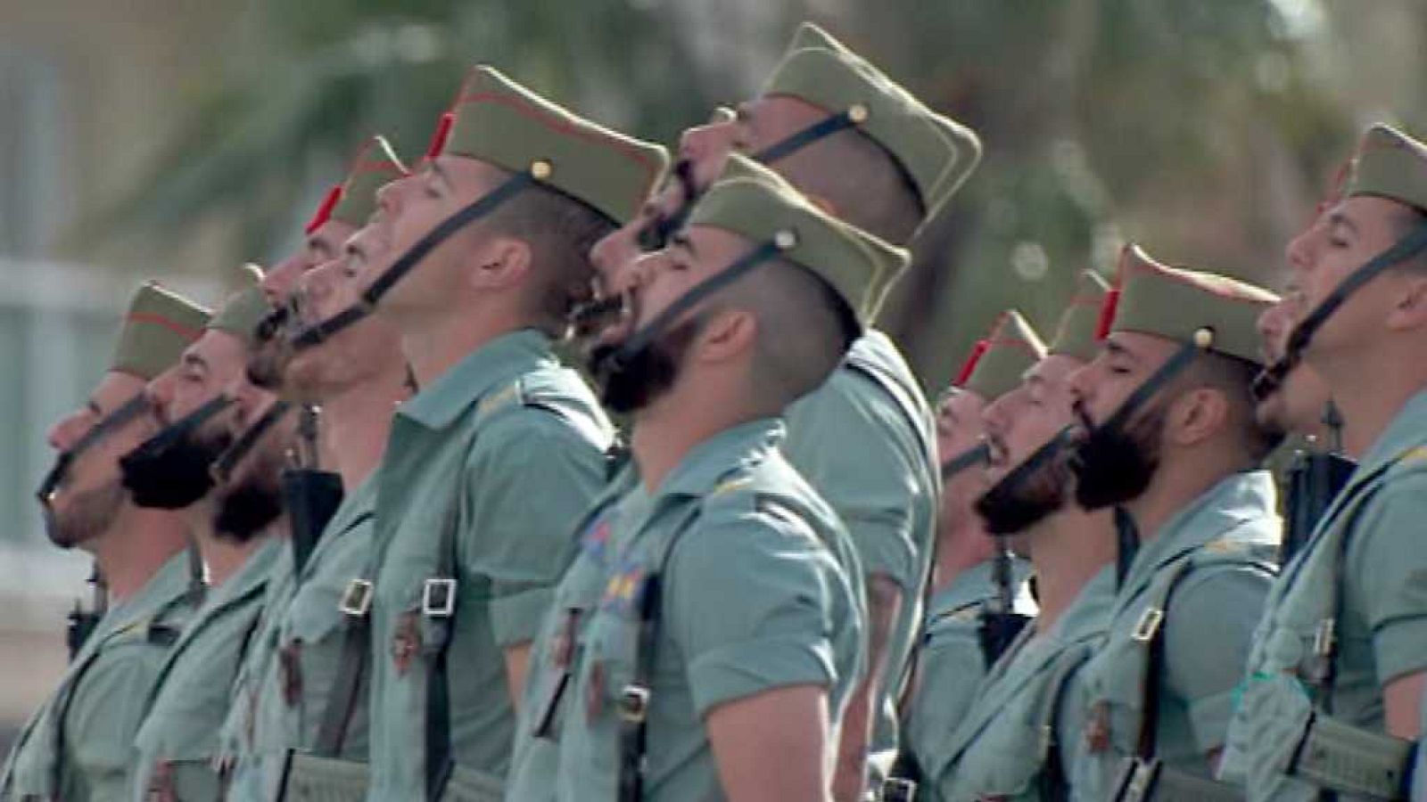 Procesiones de Semana Santa 2018 - Desembarco de la Legión en el puerto de Málaga - ver ahora