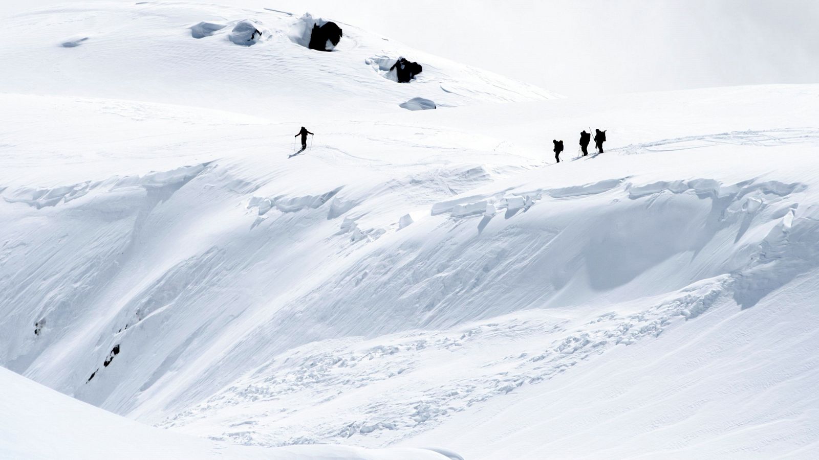 Mueren tres españoles en una avalancha de nieve en Suiza