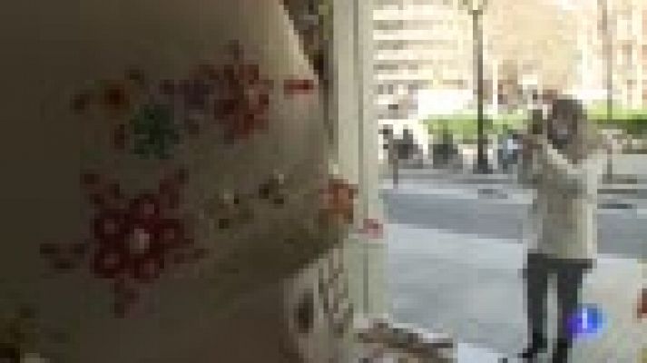 Telediario 1 - Se celebra el Día de la Mona en Cataluña